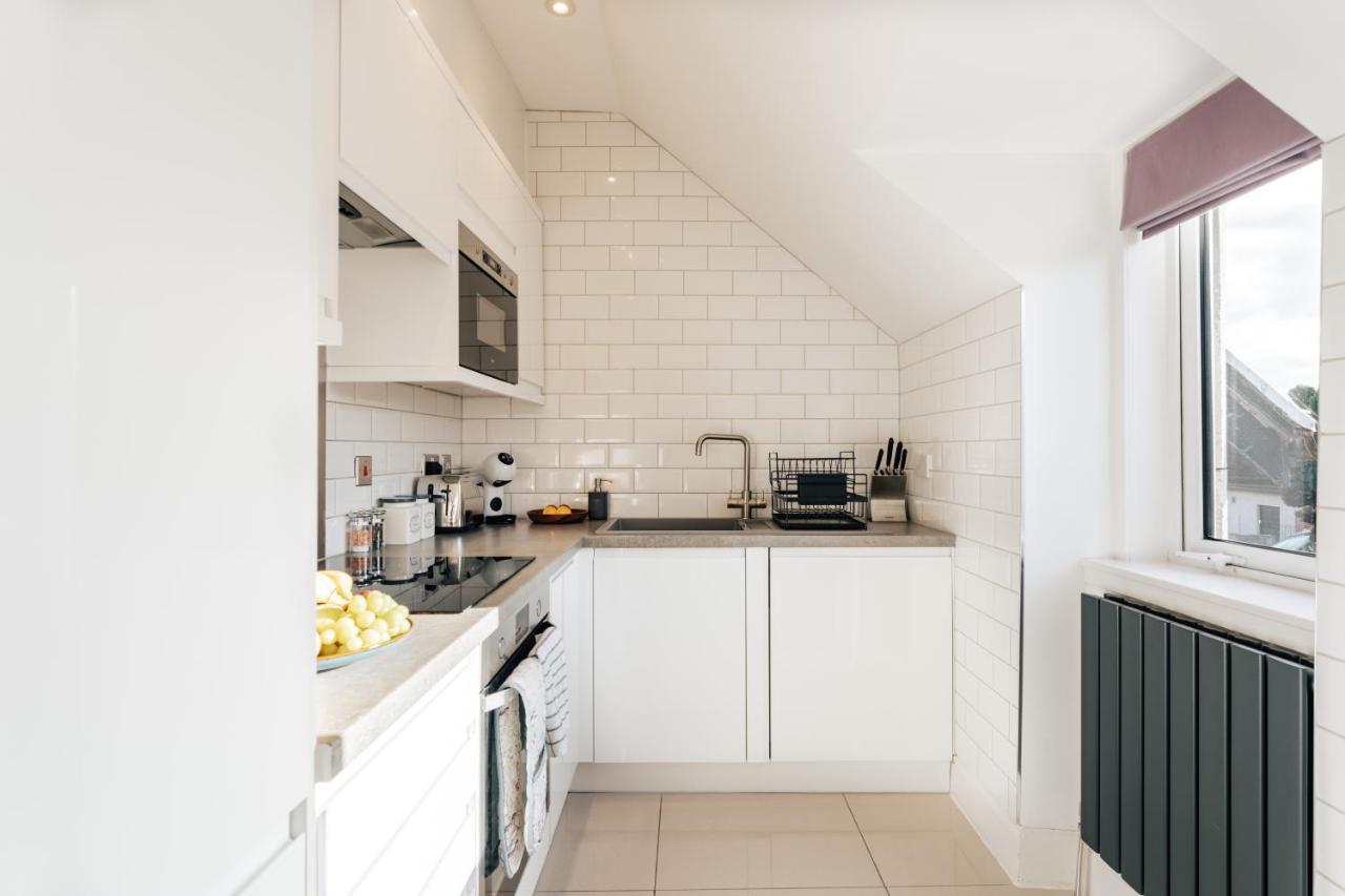 Luxury Inverness Central Apartment Private Parking エクステリア 写真