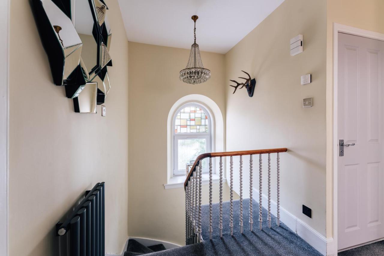 Luxury Inverness Central Apartment Private Parking エクステリア 写真